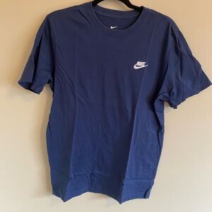 Nike Men's Navy Blue Short Sleeve Tee